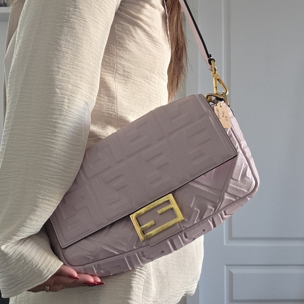 Fendi Lavender Baguette Shoulder Bag - Picture 9 of 14